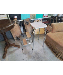 TABOURET ESCABEAU