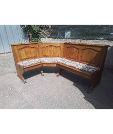 BANQUETTE D’ANGLE DE STYLE RUSTIQUE