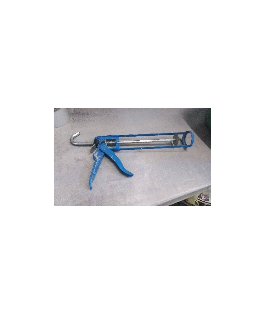 PISTOLET A MASTIC