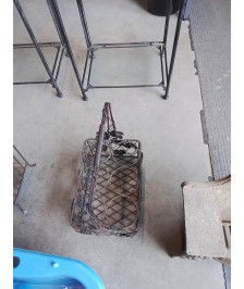 PORTE BOUTEILLES MÉTAL AUX PAMPRES