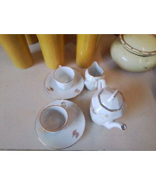 PETIT SERVICE À CAFÉ 