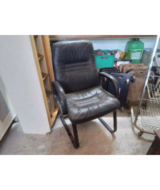 FAUTEUIL CUIR NOIR 