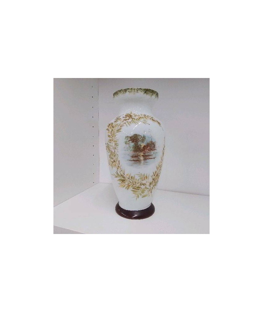 VASE OPALINE 