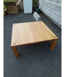 TABLE BASSE CARRÉE BOIS CLAIR EN L\'ÉTAT