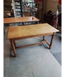 TABLE RECTANGULAIRE A ENTRETOISE PIEDS CHAPELET 130X64X72CM