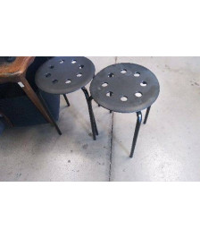 TABOURET NOIR IKEA
