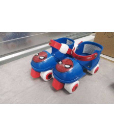 PATINS A ROULETTES SPIDERMAN 