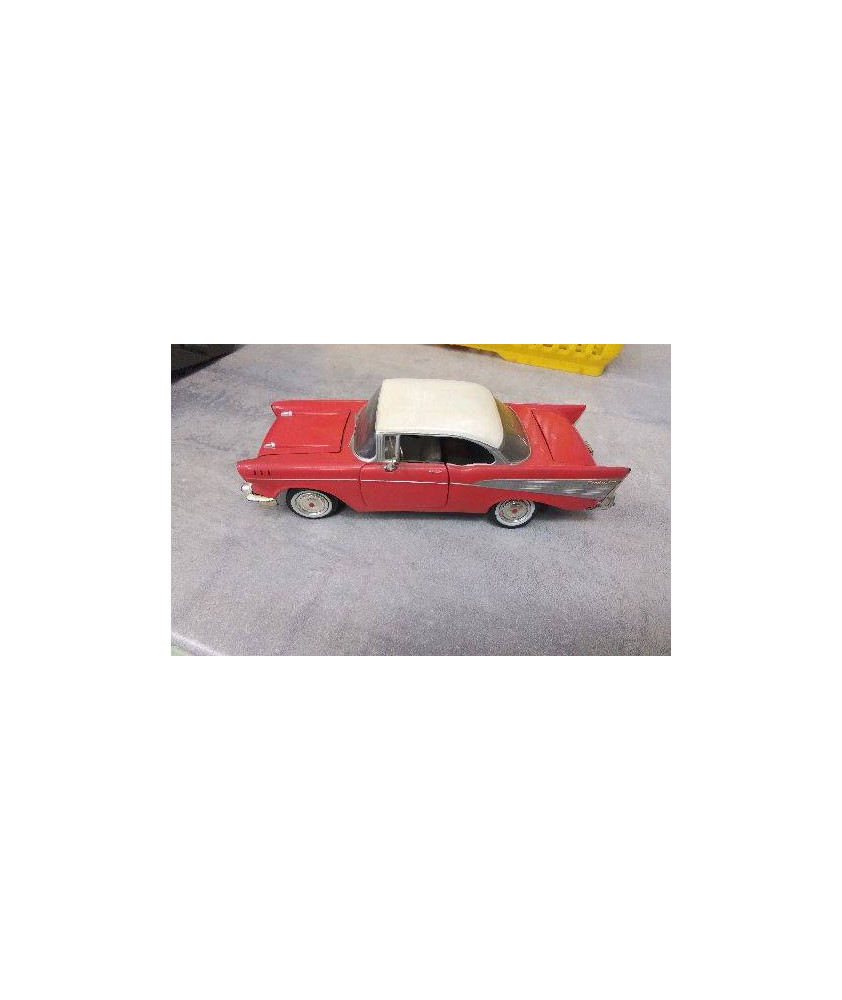 VOITURE CHEVY BEL AIR 