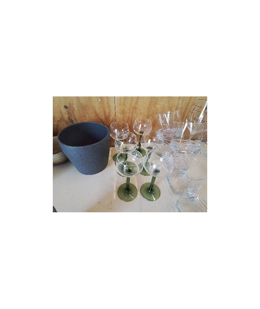 LOT 6 VERRES A PIED 