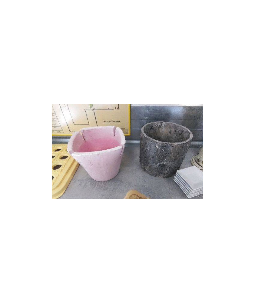 CACHE POT 