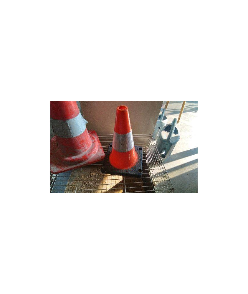 CONE DE SIGNALISATION PM 