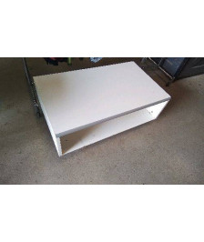 TABLE BASSE BLANCHE EN LETAT 