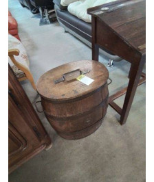 BARATTE A BEURRE BOIS CERCLÉ EN L\'ÉTAT 