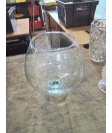 VASE SUR PIED VERRE