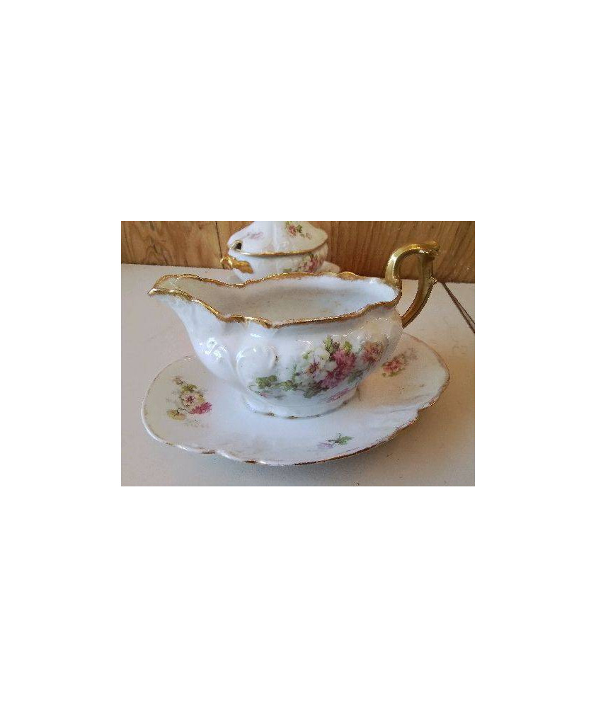 SAUCIÈRE EN PORCELAINE DE LIMOGE