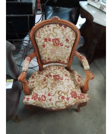 CABRIOLET STYLE RÉGENCE BOIS CLAIR TISSU DAMASE BEIGE AUX FLEURS ROUGE