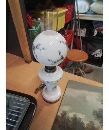 LAMPE PORCELAINE AUX FLEURS BLEUES