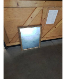 MIROIR RECTANGULAIRE BOIS ET STUC DORE 53X64 EN L\'ÉTAT