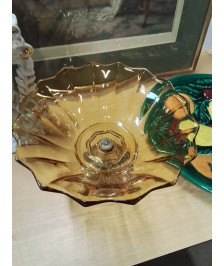 COUPE VERRE TEINTÉ SUR PIEDOUCHE MÉTAL 