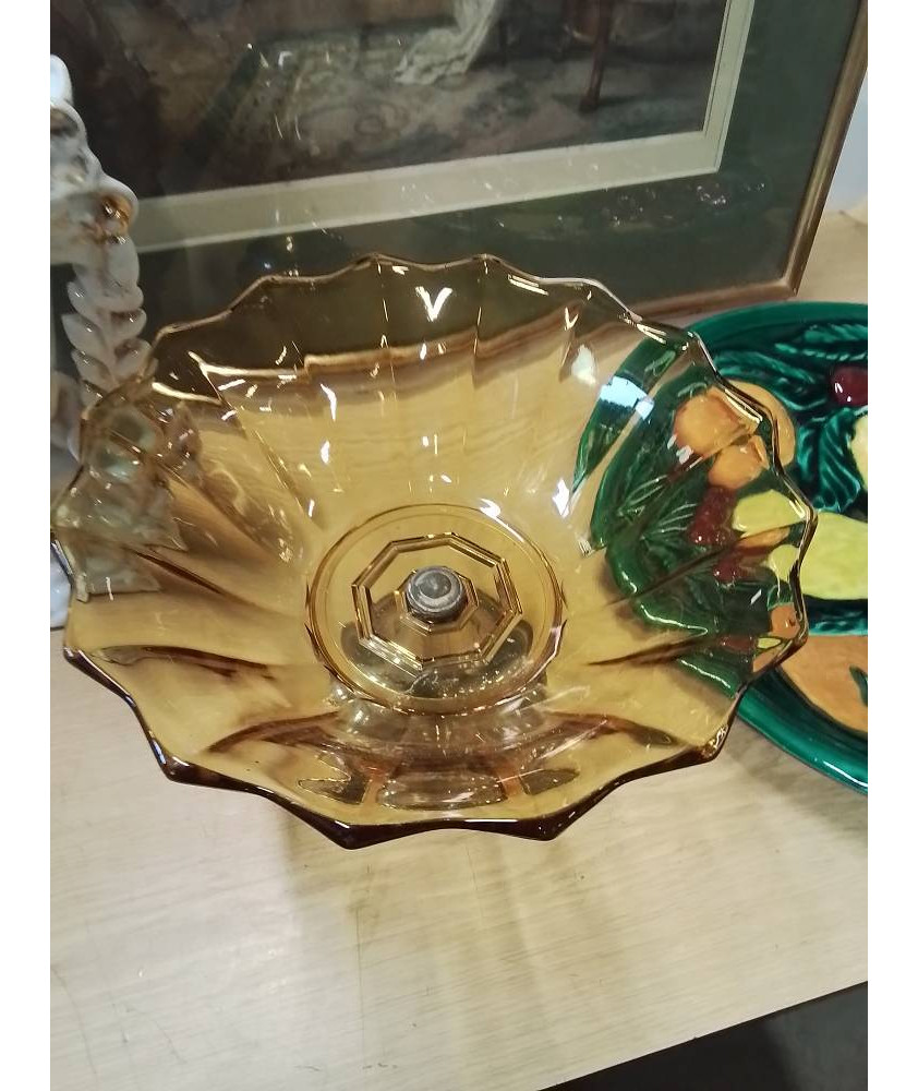 COUPE VERRE TEINTÉ SUR PIEDOUCHE MÉTAL 