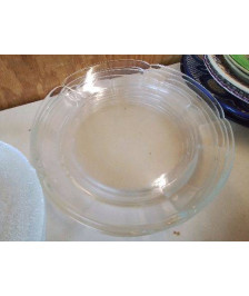 ASSIETTES EN VERRE