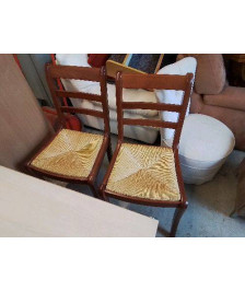 CHAISE PAILLÉ 