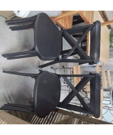LOT 8 CHAISES METAL NOIR EMPILABLES