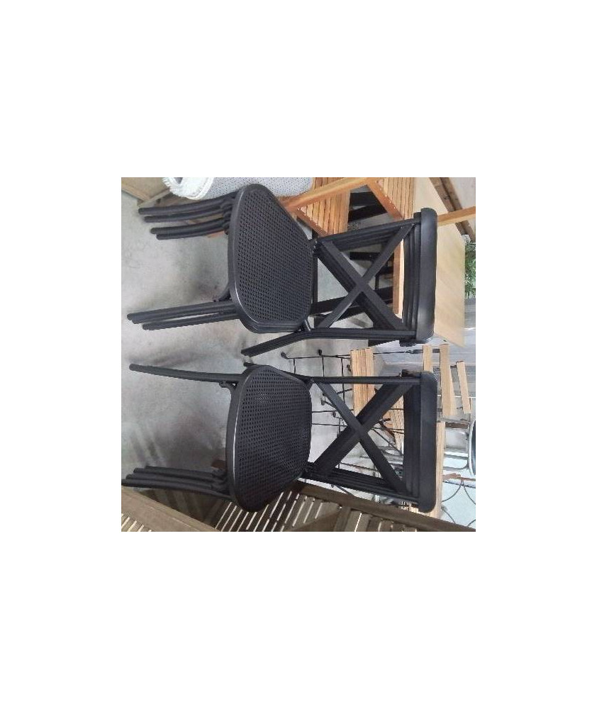 LOT 8 CHAISES METAL NOIR EMPILABLES