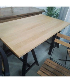 BUREAU PLATEAU BOIS MASSIF ET 2 TRETEAUX NOIRS