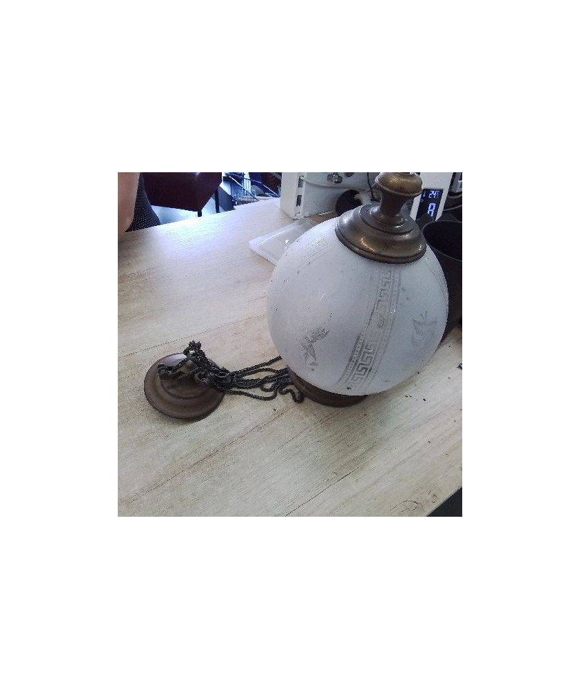 SUSPENSION GLOBE