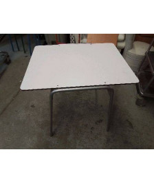 TABLE D’APPOINT