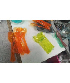 CUILLERES PLASTIQUE COULEUR