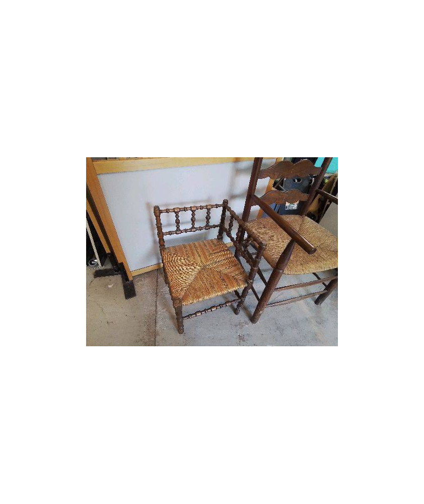 CHAISE DE COIN PAILLÉE 
