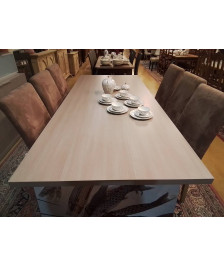 TABLE MODERNE