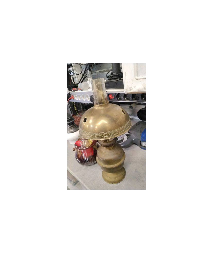 LAMPECA PETROLE LAITON