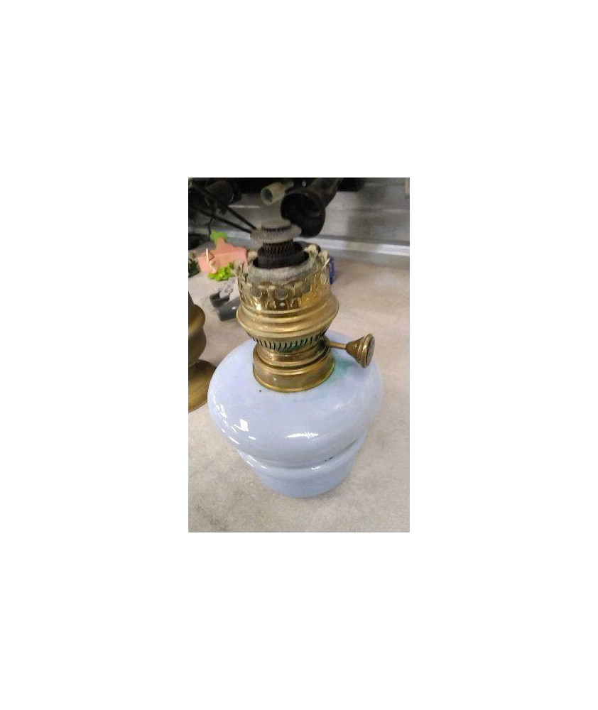 PIED DE LAMPE A PETROLE BLEU