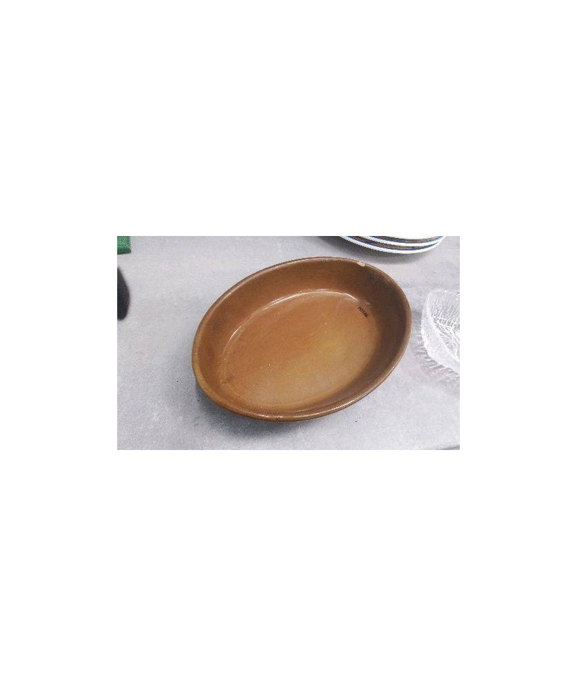 PLAT FOUR OVALE EN L\'ÉTAT 