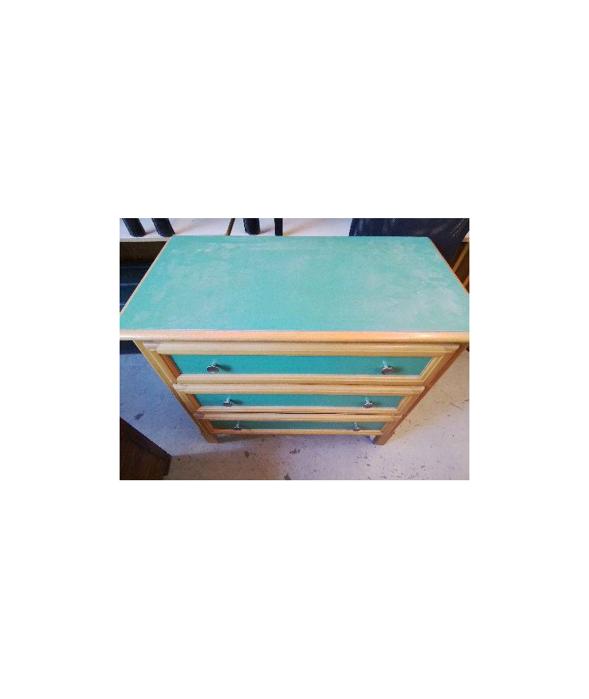 COMMODE 