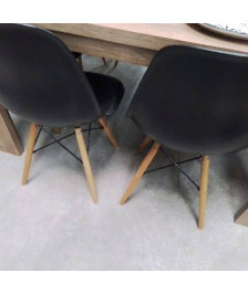 LOT 6 CHAISES NOIRES PLASTIQUES PIEDS BOIS