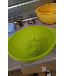 PASSOIRE PLASTIQUE VERTE