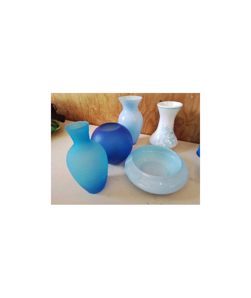 VASE BLEU