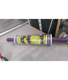 ROULEAU A PATISSERIE + EMPORTE PIECE 