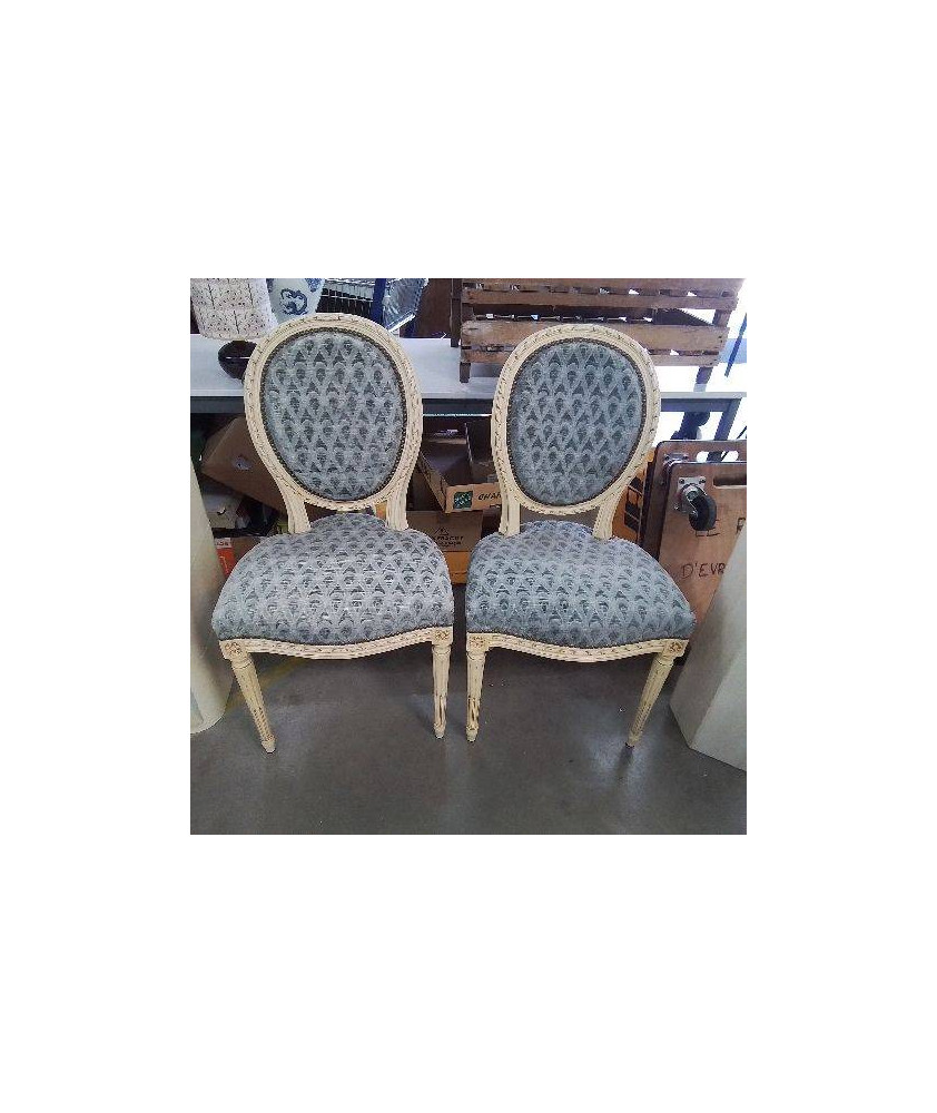 PAIRE DE CHAISES MEDAILLON 