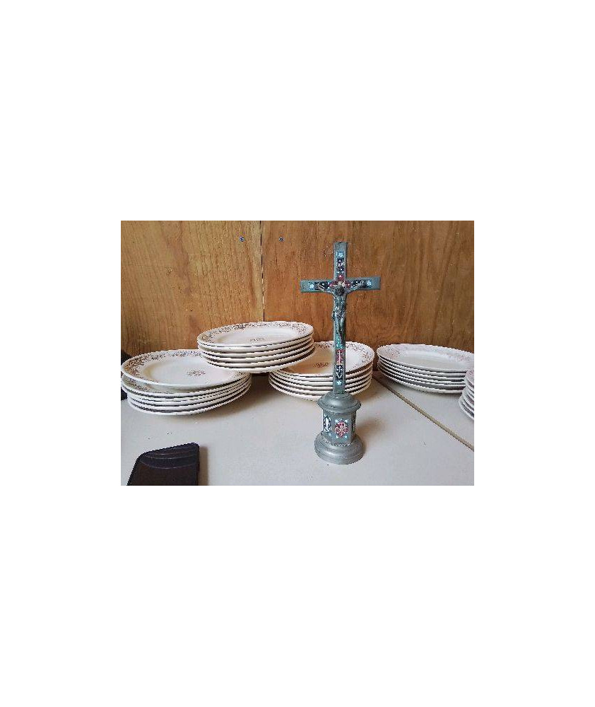 CRUCIFIX ORNÉ DE MICRO MOSAIQUE