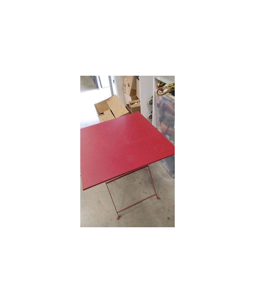 TABLE D’EXTERIEUR PLIANTE ROUGE - METAL 