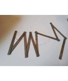 ANCIEN METRE PLIANT EN LAITON 