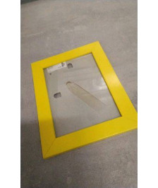 CADRE JAUNE IKEA PM