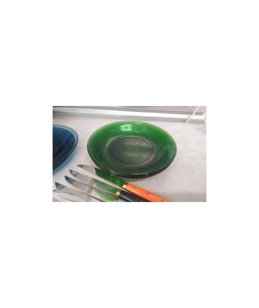 ASSIETTES CREUSES VERRE VERTES 