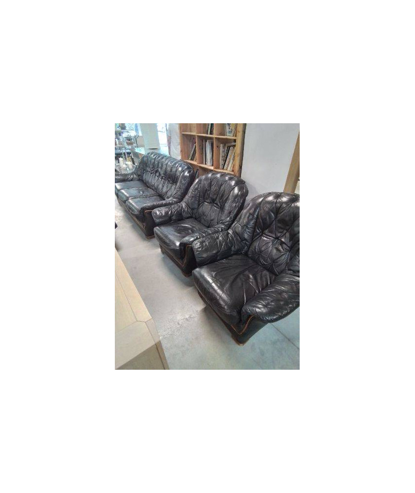 ENSEMBLE SALON 3 PIÈCES CANAPÉ + 2 FAUTEUIL BOIS CAPITONNÉ CUIR NOIR ENSEMBLE SALON 3 PIÈCES CANAPÉ + 2 FAUTEUIL BOIS CAPITONNÉ CUIR NOIR