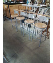 TABOURET PIÈTEMENT MÉTAL ASSISE BOIS CLAIR